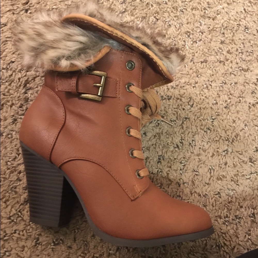 Charlotte Russe size 6 booties
